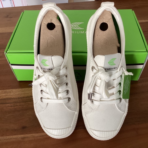 CARIUMA off-white canvas sneakers size 6.5 ready for summer beautiful - Picture 3 of 4
